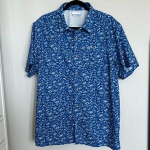 Columbia Men's PFG Blue Boat Print Button Down Shirt